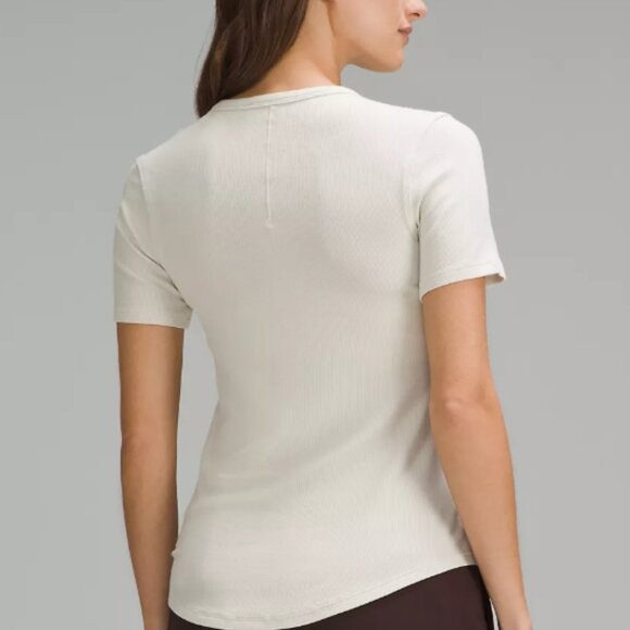 lululemon Hold Tight Short-Sleeve Shirt sz 6 - Picture 2 of 8